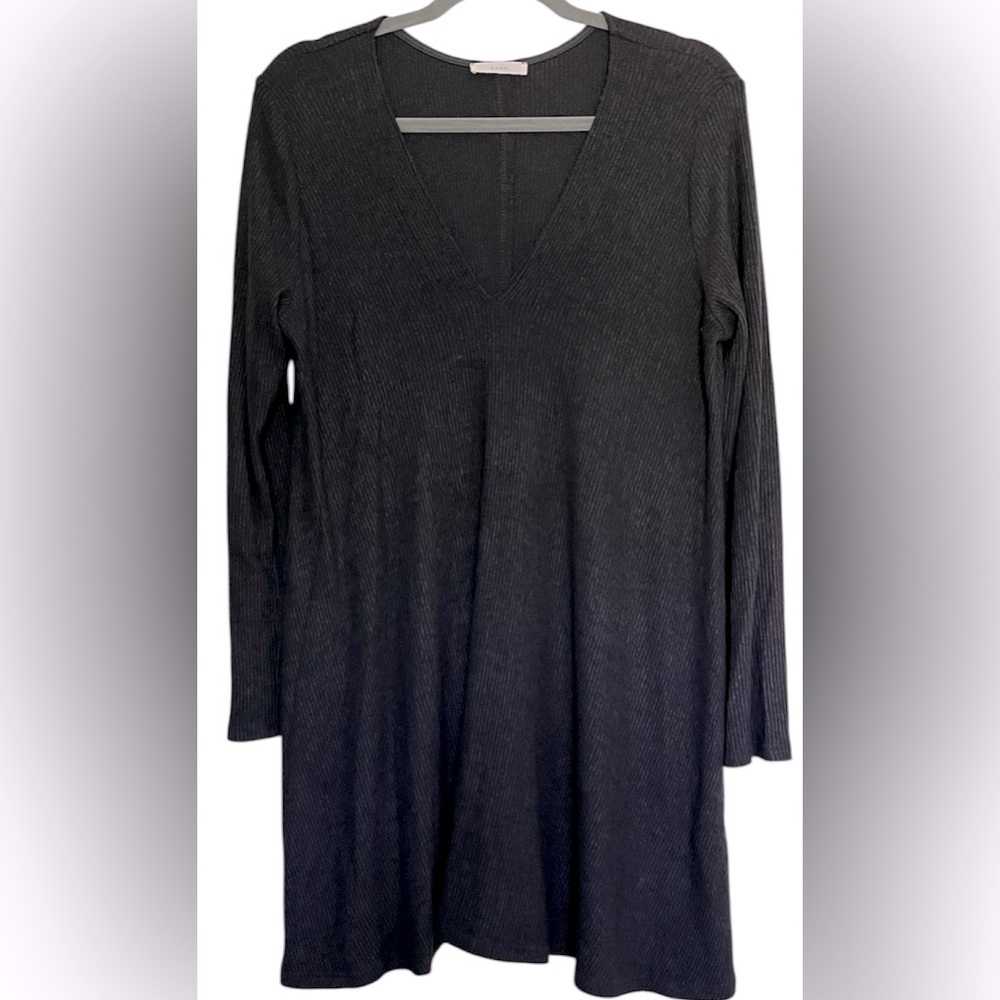 Lush Dark Gray V-Neck Long Sleeve Lightweight Sweater Tent Dress Soft Sz L